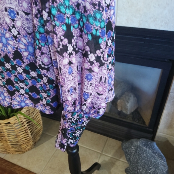 Jennifer Lopez Ladies Long-sleeved Top - Picture 5 of 11